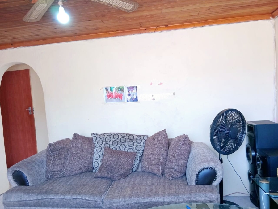 2 Bedroom Property for Sale in Mdantsane Nu 16 Eastern Cape